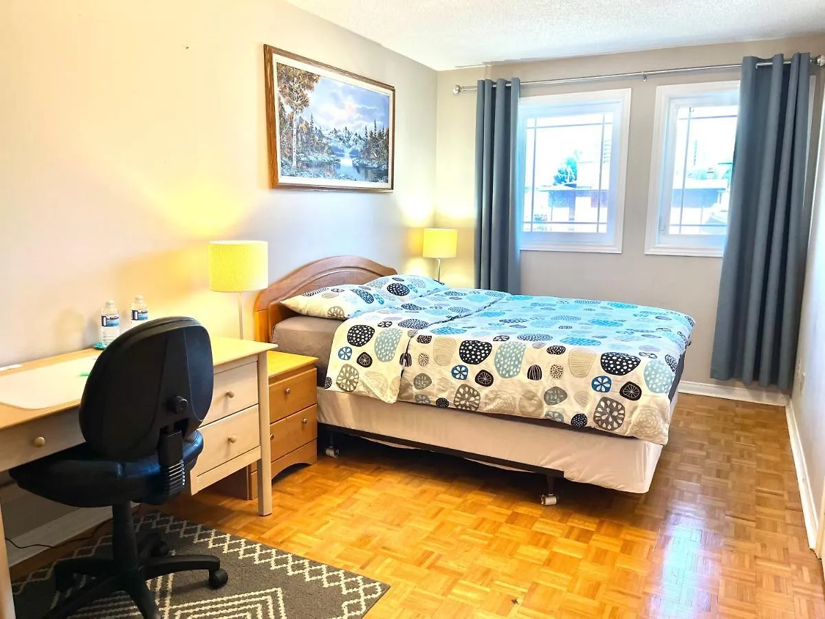 Comfort Rooms Near Toronto Airport Mississauga 0*,  Canada